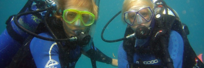 Matze und Ronja tauchen
